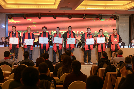 190124077.jpg 190124077.jpg