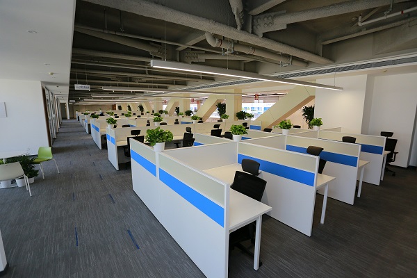 室内标准层空间开阔、分隔灵活;装饰装修依据功能需要各具特色,美观实用,简洁大方1.jpg 室内标准层空间开阔、分隔灵活;装饰装修依据功能需要各具特色,美观实用,简洁大方1.jpg