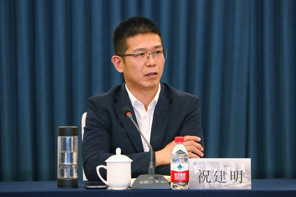 b65f92a0da2b60739427f556d0de38e.jpg b65f92a0da2b60739427f556d0de38e.jpg