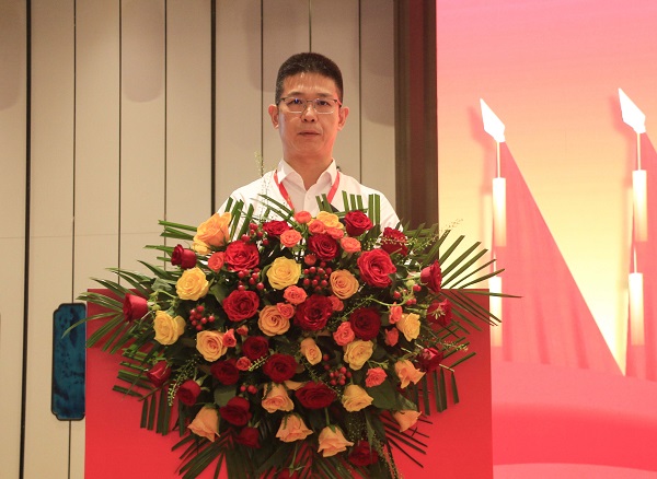 3b体育·（sports）官方网站总经理祝建明在会上致辞.JPG